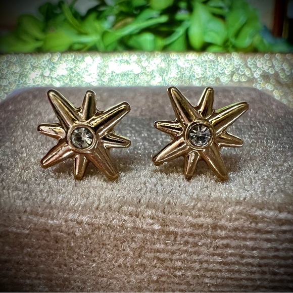 NEW! Gold Sunburst Stud Earrings with CZ stones in center. Hypoallergenic studs! - Picture 5 of 12